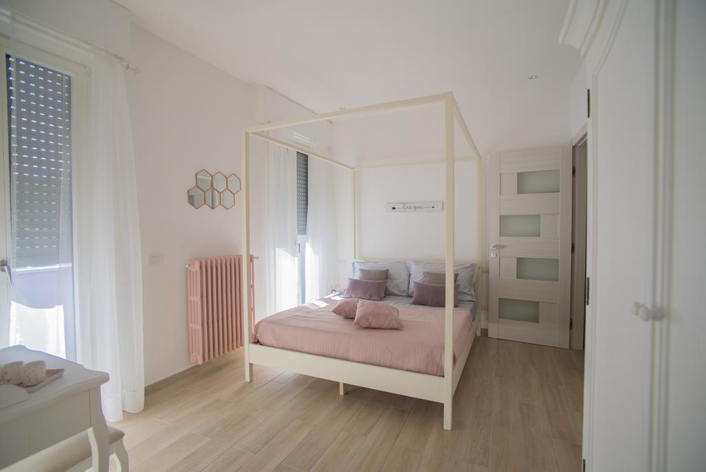 La Maison Extravagante Saronno Buitenkant foto
