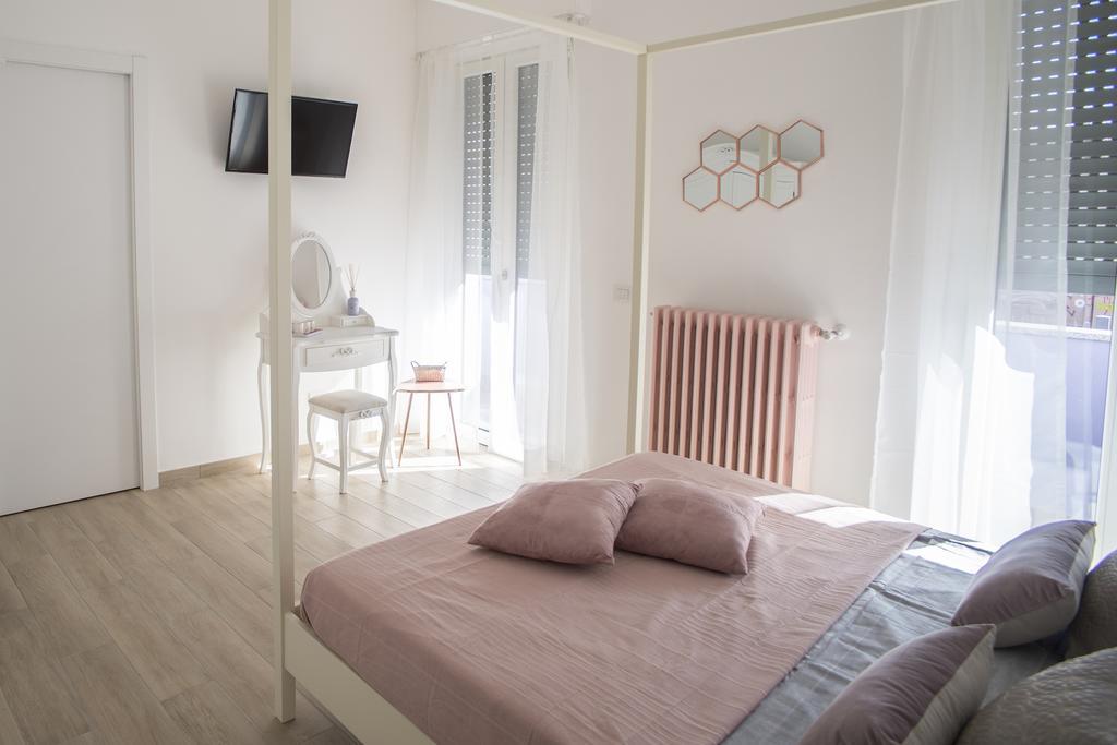 La Maison Extravagante Saronno Buitenkant foto